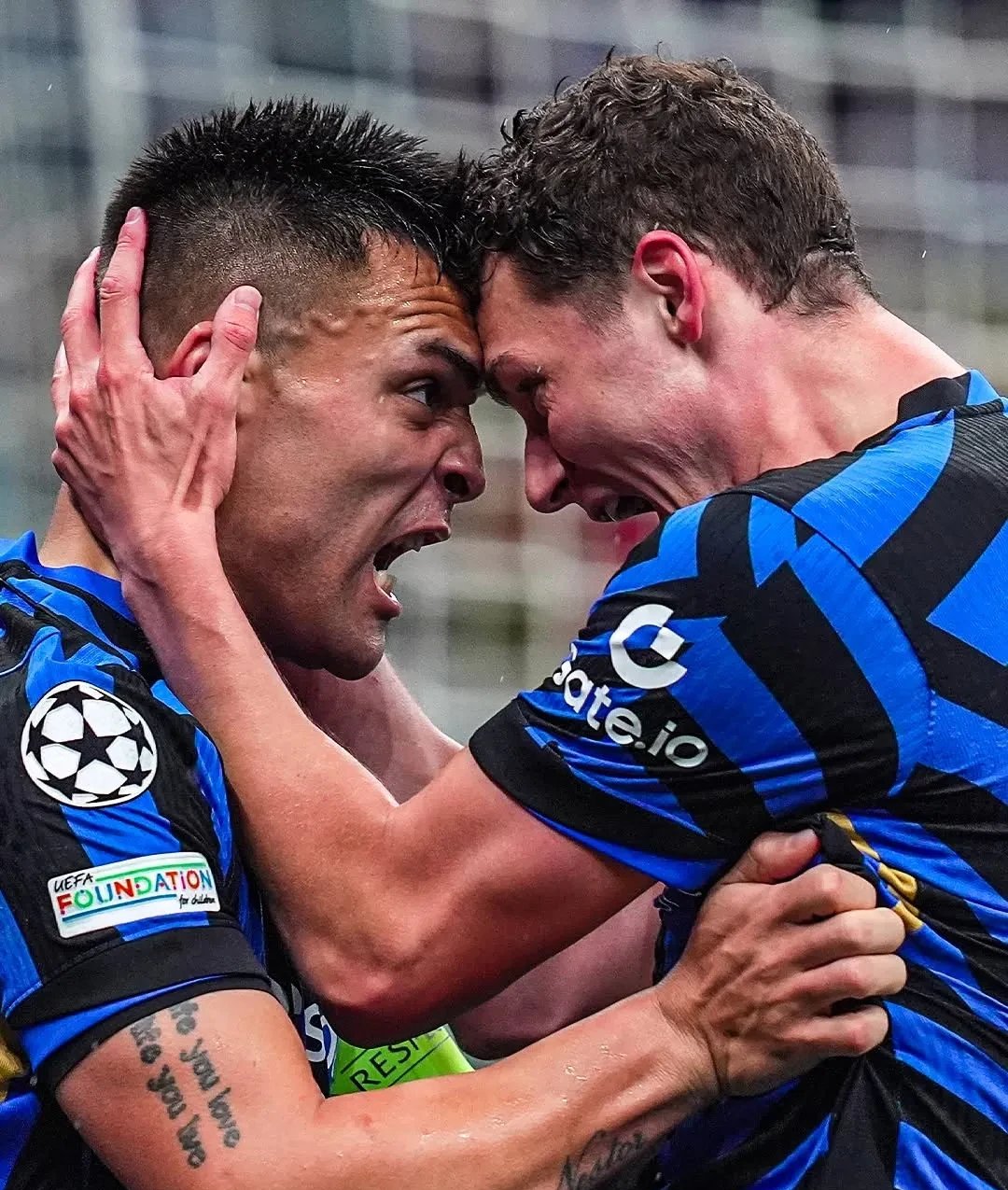 乐鱼体育链接-包含国际米兰训练开放日，关键时刻造点机会引欢呼，欧联在即，控场能力受关注的词条