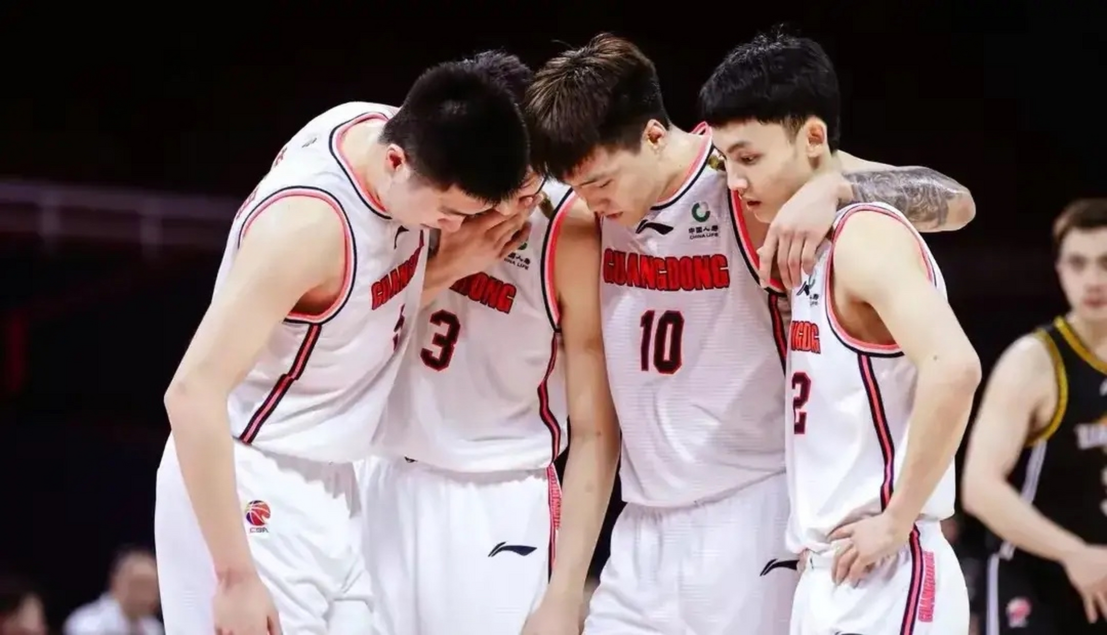 英雄联盟-包含国际比赛日广东宏远防线松动：英超节点到来，目标明确，心理建设被强调的词条